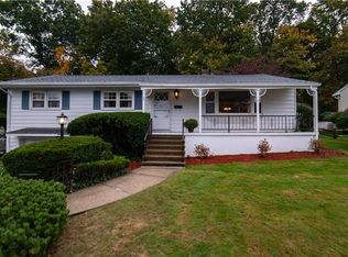 37 Carriage Dr, Waterbury, CT 06708