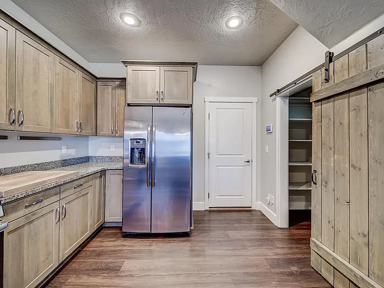 4492 S Aleut Pl — Photo 3