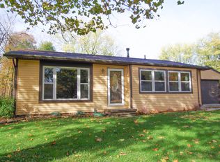 328 Cameo Dr, Leslie, MI 49251