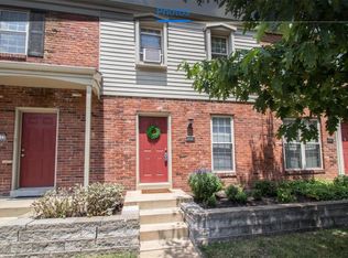 1214 Clarkson Ct #1214, Ballwin, MO 63011