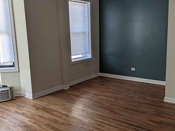4th image of 4809 S Langley Ave #2