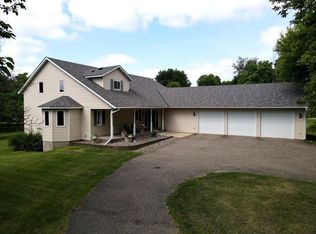 6592 295th St E, Cannon Falls, MN 55009