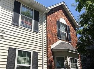 1436 Surrey Ln, Saint Peters, MO