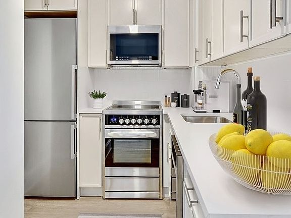 3rd image of 50 W 34th St APT 12A9