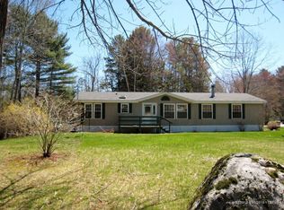 6 Daisy Dr, Freeport, ME 04032