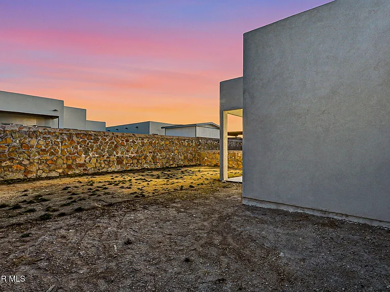 13808 Paseo Sereno Dr — Photo 46