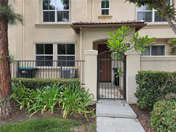 76 Trailing Vine, Irvine, CA 92602