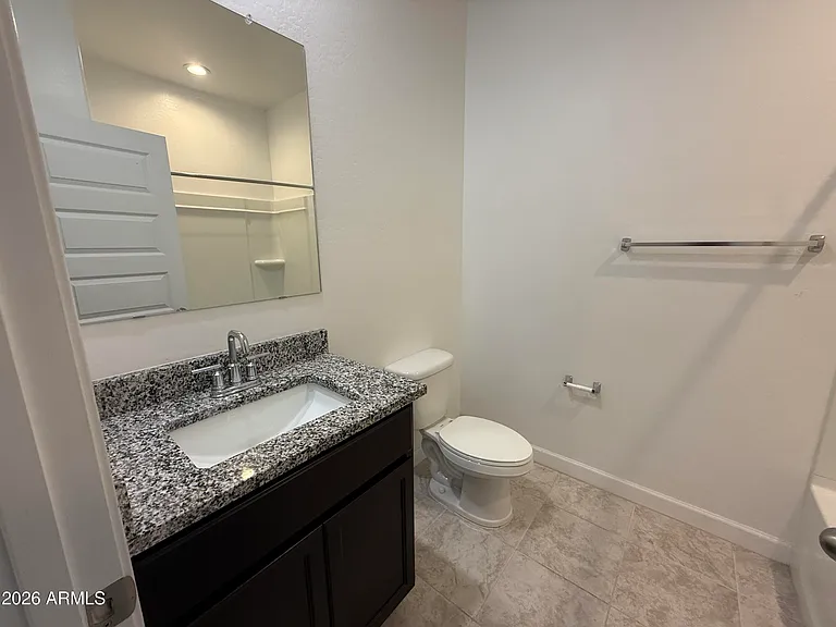 2474 W Sable Ave — Photo 7