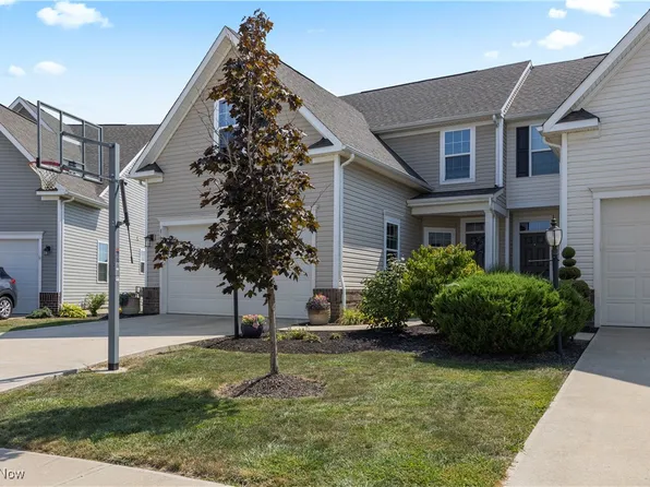 816 Robinson Dr, Lagrange, OH 44050