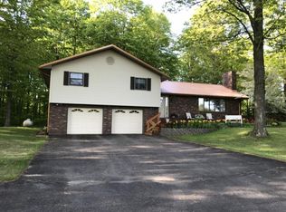W14096 Stimich Rd, Engadine, MI 49827
