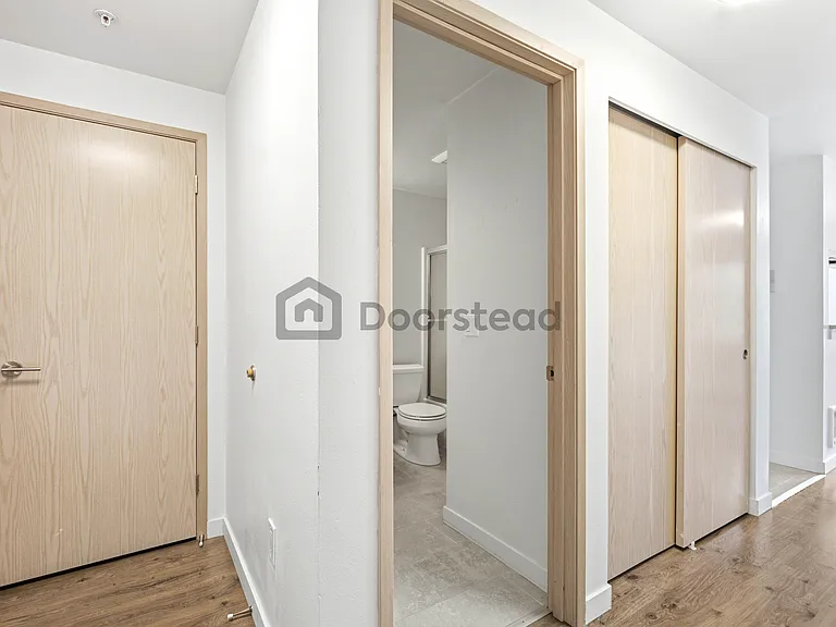 601 Summit Ave E #203 — Photo 6