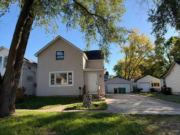 624 Fremont St, Belvidere, IL 61008