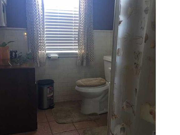5th image of 1560 S Park Ave