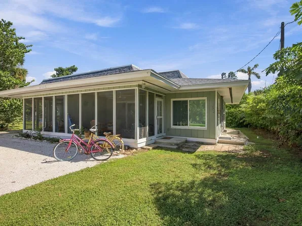 754-756 Donax St, Sanibel, FL 33957
