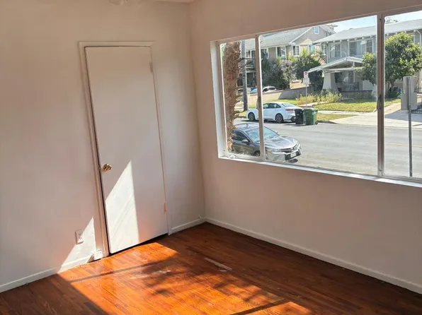 1st Street, 4555 W 1st St APT 5, Los Angeles, CA 90004