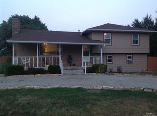 619 S Iowa St, Kanopolis, KS 67454