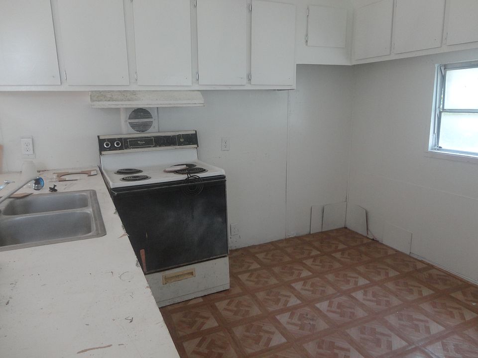 1st image of 1122 1/2 N Grady Ave