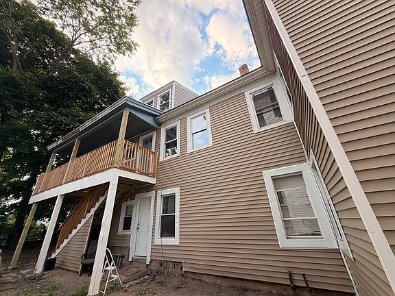5th image of 125 Pierce Street