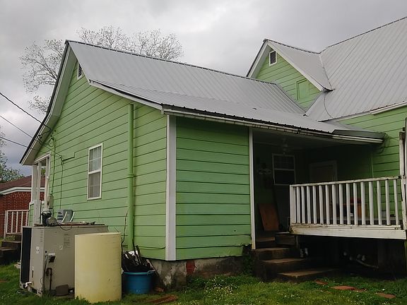 Metal roof -5 years old