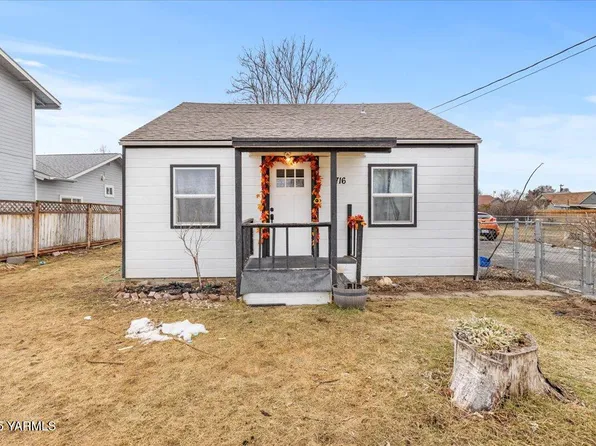 1716 S 7th Ave, Yakima, WA 98902
