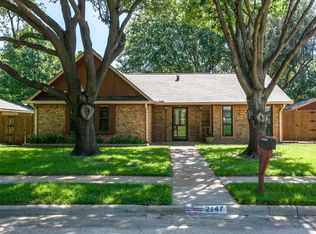 2147 Robin Rd, Lewisville, TX 75077