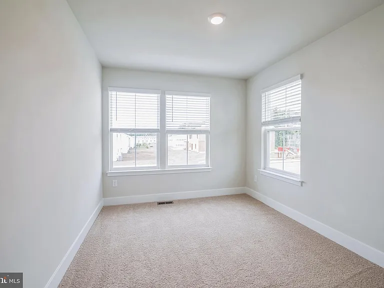 121 Nootka Way — Photo 13