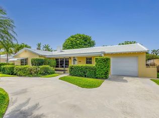 124 Sandal Ln, Palm Beach Shores, FL 33404