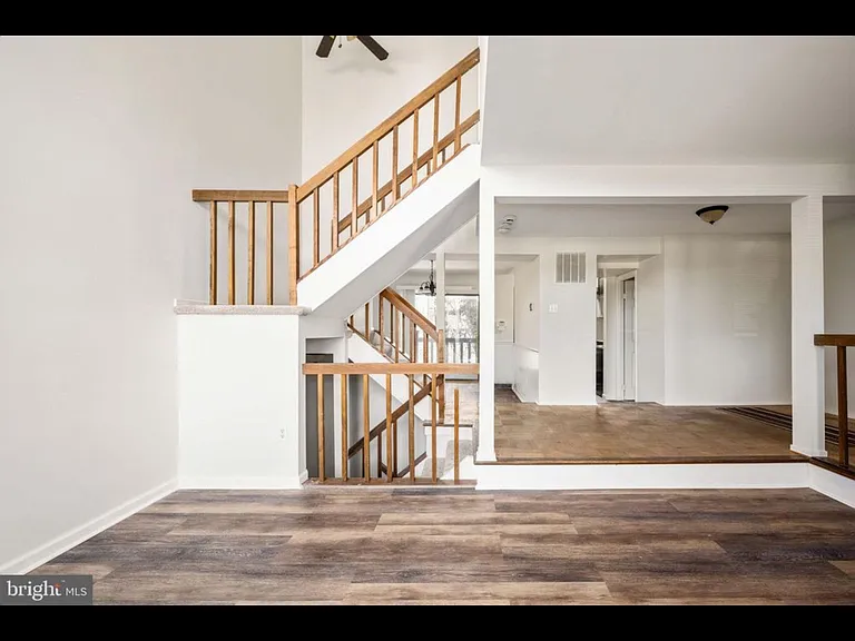 7824 Marconi Ct — Photo 16