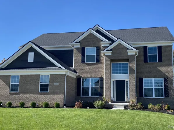 22270 Hilda Ln, Lyon Township, MI 48178