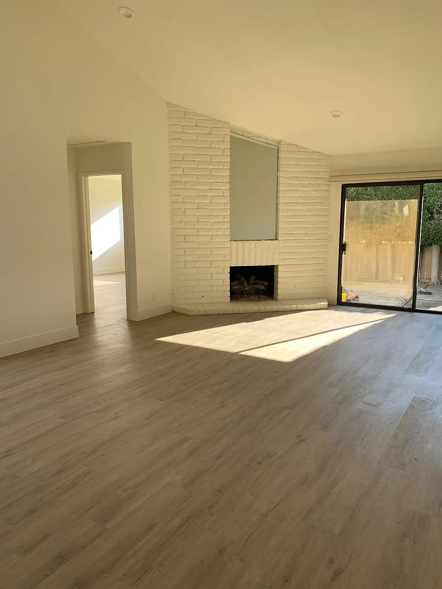 Building Photo - 70 Sandpiper