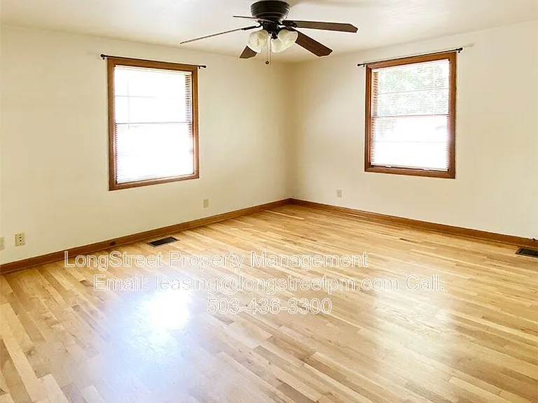 3255 NW Fillmore Ave — Photo 17