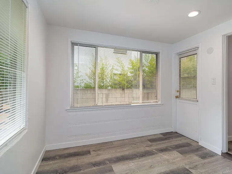 3683 Empire Dr — Photo 8