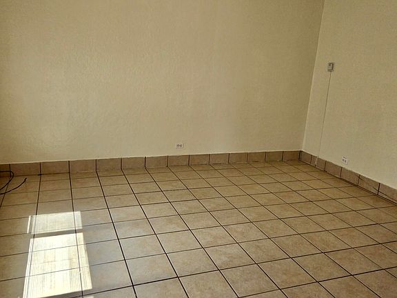 4th image of 801 Louisiana Blvd SE