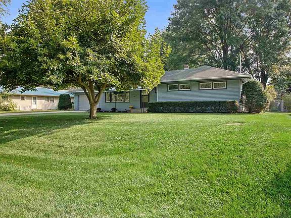 3rd image of 211 Westlawn Ave