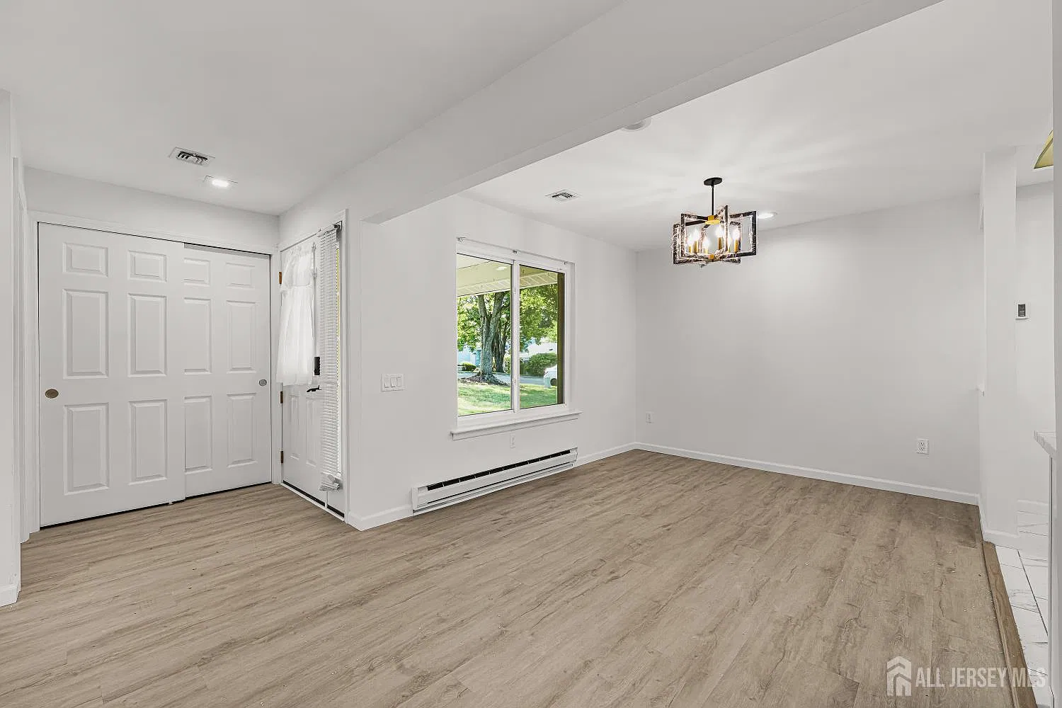 2 bed, 2.0 bath, $3,000 — Photo 2