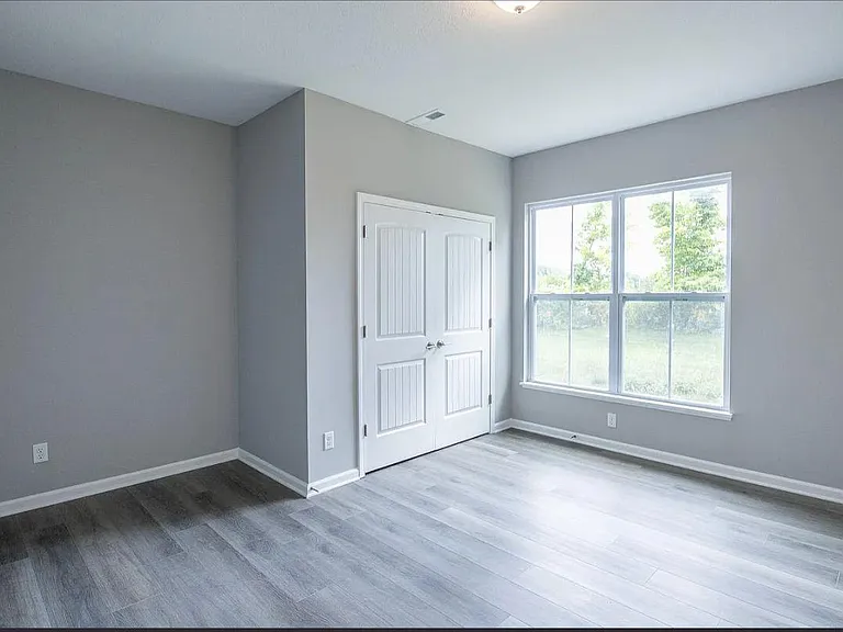 6837 Vail Ct — Photo 25