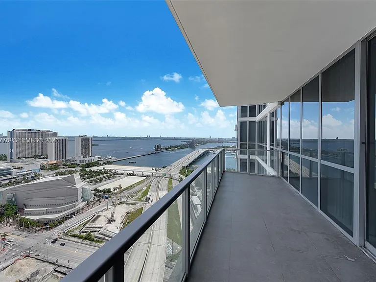 1100 Biscayne Blvd #3205 — Photo 12