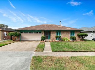 7620 Fieldston Rd, New Orleans, LA 70126