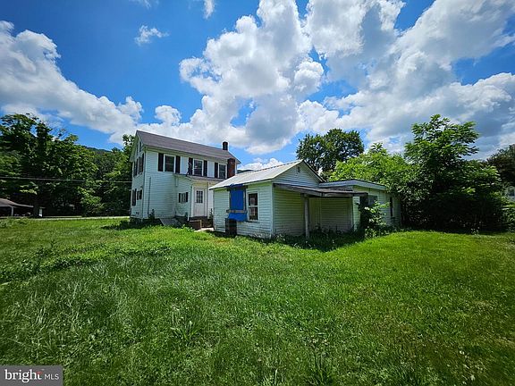 2nd image of 2057 Everett Rd