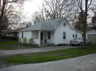 408 E Dunbar St, Mahomet, IL 61853