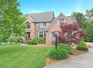 326 High Blf, Aurora, OH 44202
