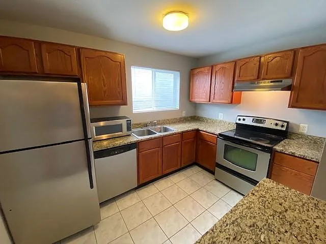 308 3rd St SE #3 — Photo 14