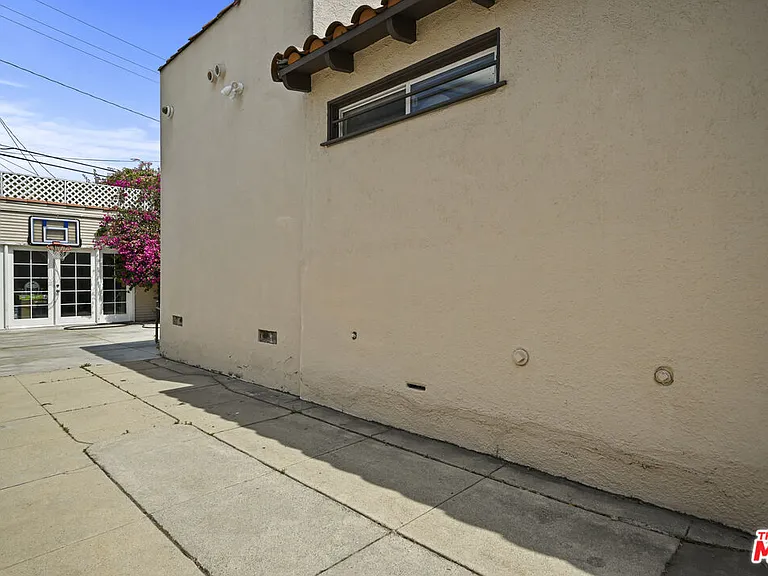 232 S Crescent Dr — Photo 25