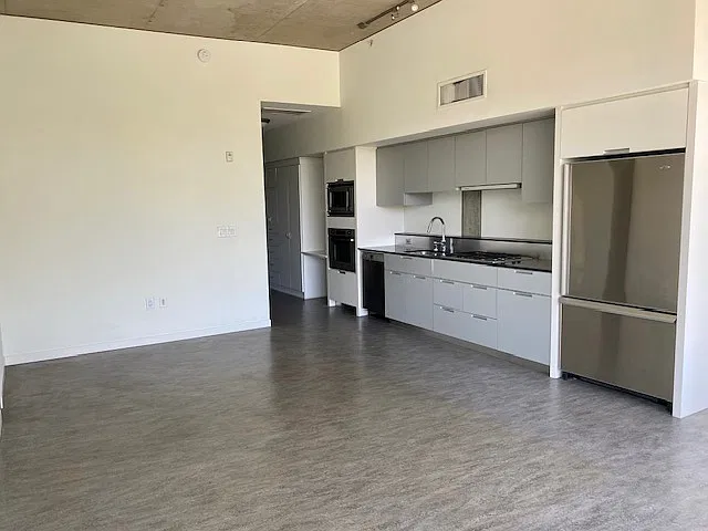 1 bed, 645 sqft, $2,375 — Photo 3