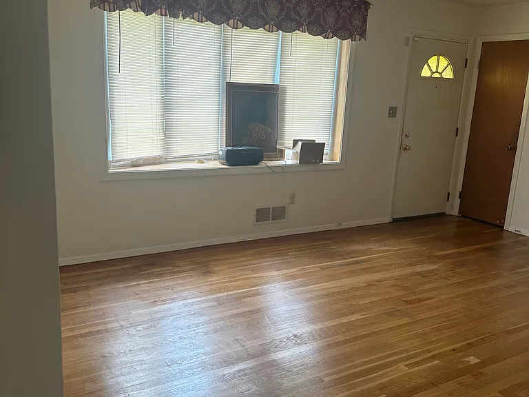 7201 Powhatan St — Photo 17