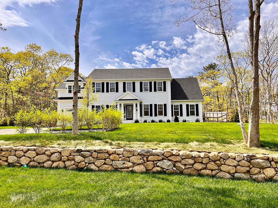 28 Holly Bear Ln, Edgartown, MA 02539 Zillow