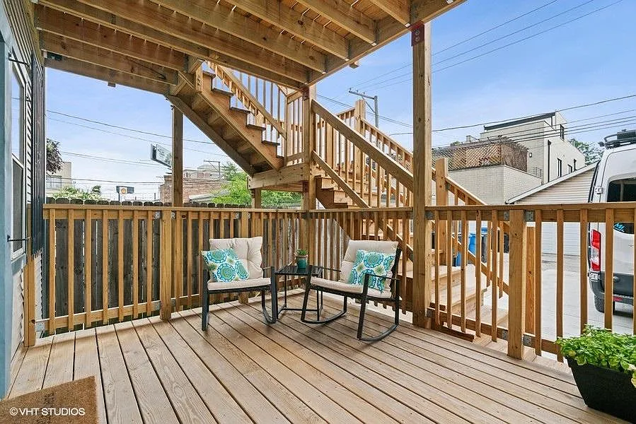 2 bed, 800 sqft, $2,995 — Photo 3