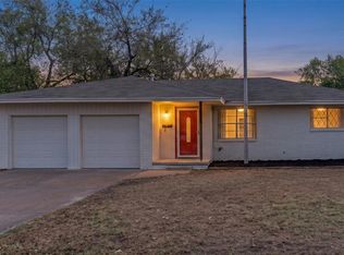 117 NE 11th St, Moore, OK 73160