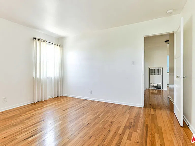 2468 Glencoe Ave — Photo 13