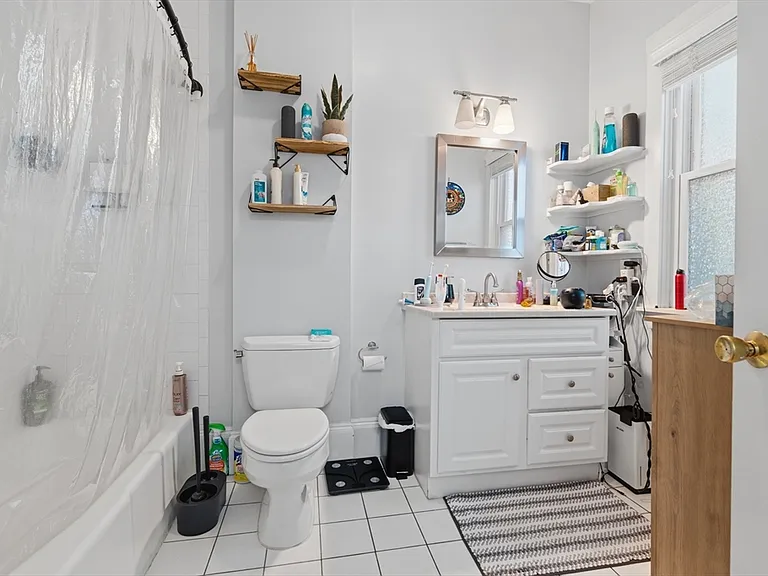 33 Mystic St #3 — Photo 15